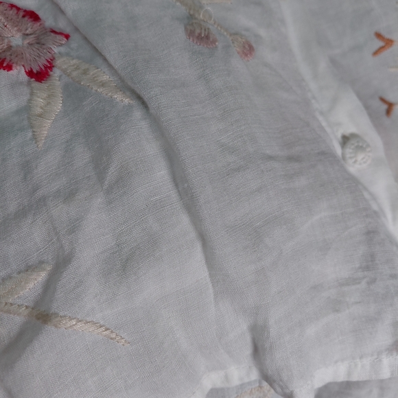 Johnny Was White Floral Embroidered Button Down Shirt - Picture 12 of 14